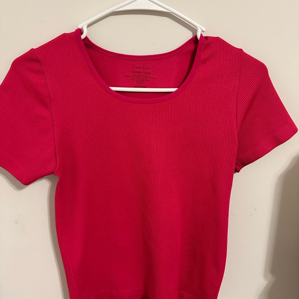 Women's Red Short Sleeve Top